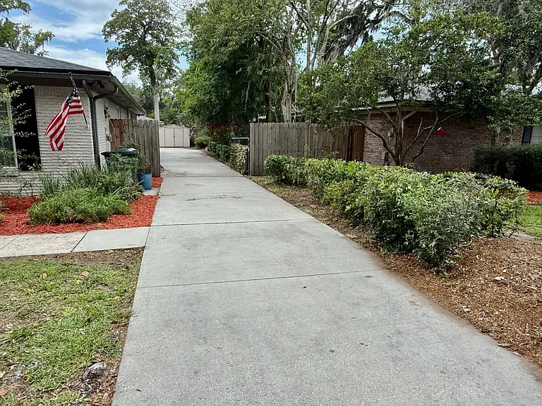 2374 Stafford Dr — Photo 3