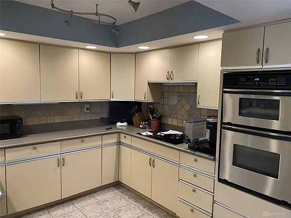4th image of 1200 Whispering Woods Ln