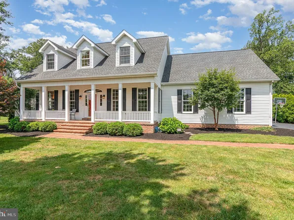 17 McCoy Ln, Carlisle, PA 17015