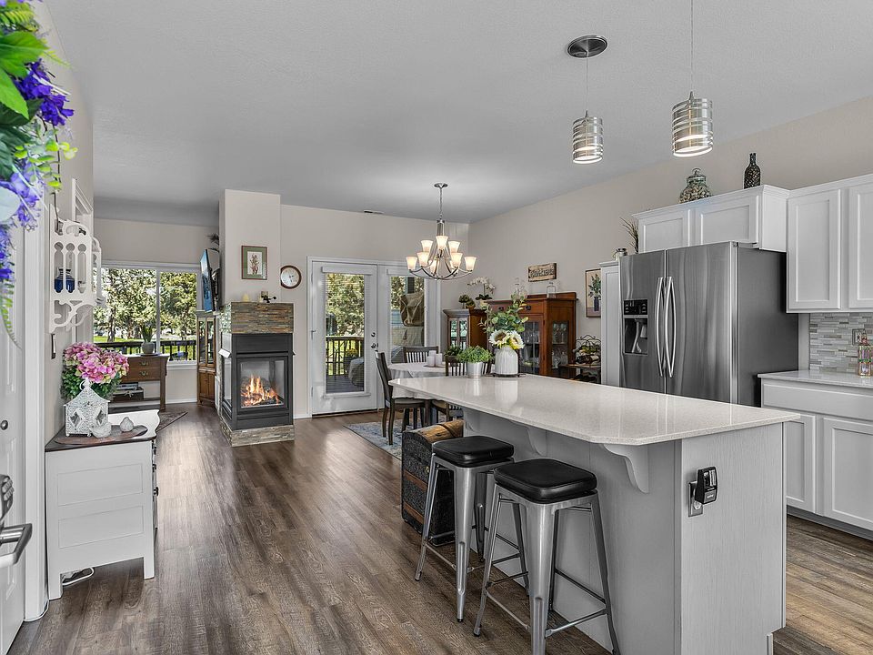 1st image of 1116 Golden Pheasant Dr