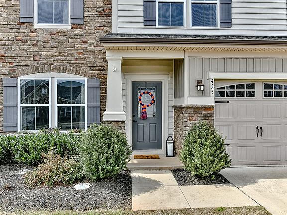 3rd image of 455 Walden Park Dr