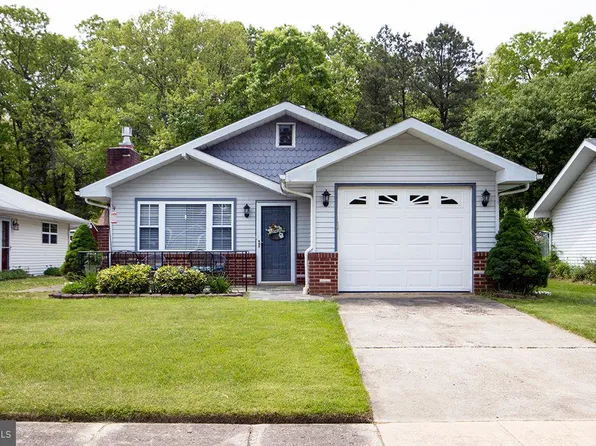 235 Elmtowne Blvd, Hammonton, NJ 08037