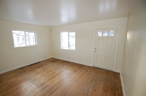 2nd image of 2725 W Archer Pl