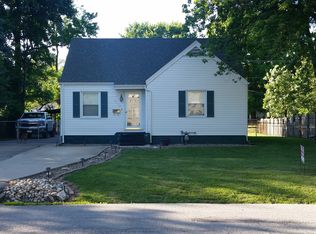 2113 Pickett St, Springfield, IL 62703