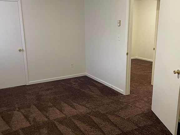 OTHER END OF LARGE BEDROOMBATH