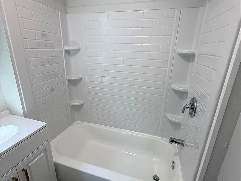 155 Lafayette Ave — Photo 26