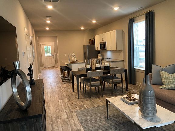 3rd image of 4221 Aragorn Way #44