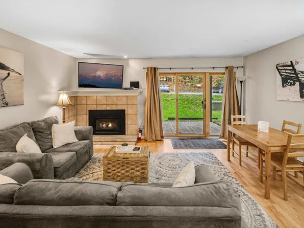 37 Gateway Court #A2, Mendon, VT 05701