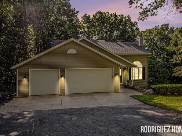 4287 Four Mile Rd NE, Grand Rapids, MI 49525