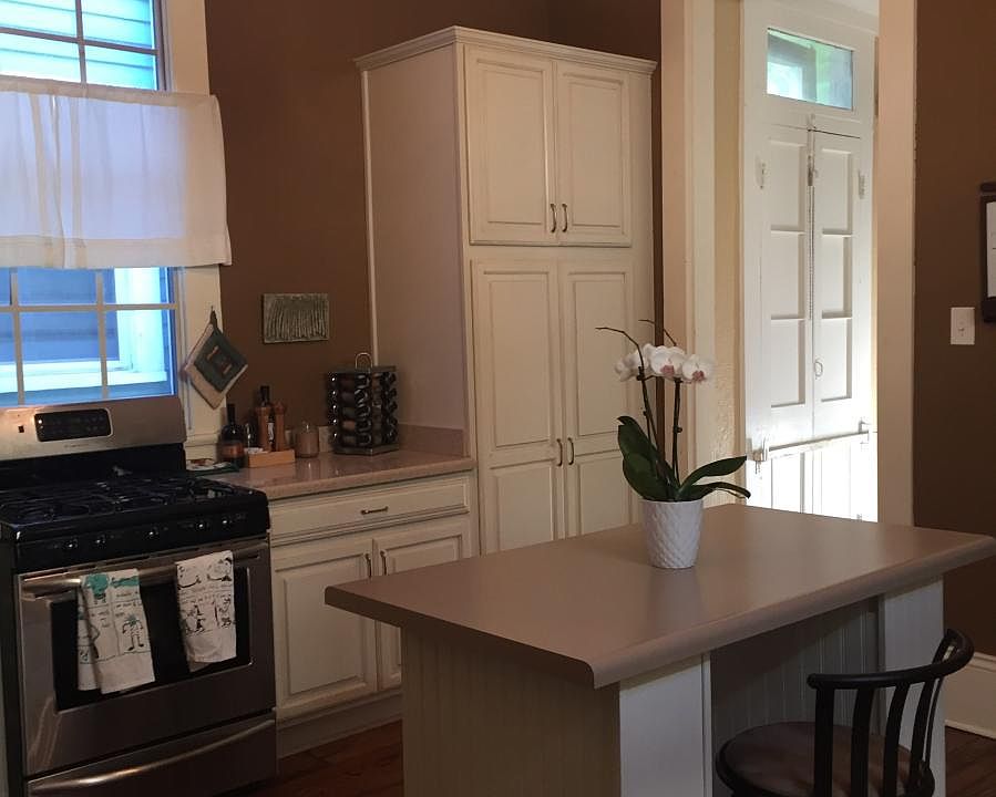 1st image of 1818 Dublin St