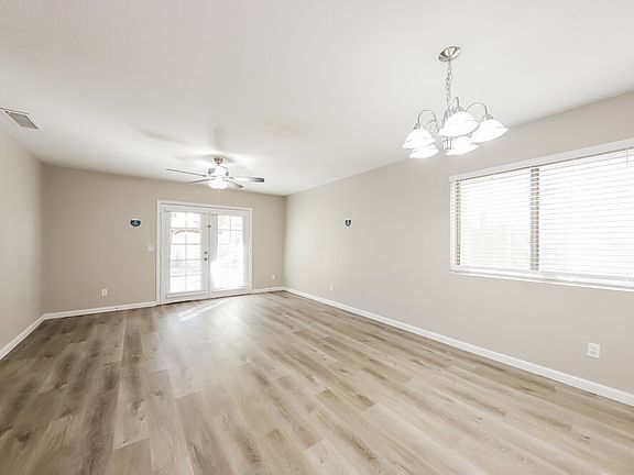 5th image of 3841 W Villa Linda Dr