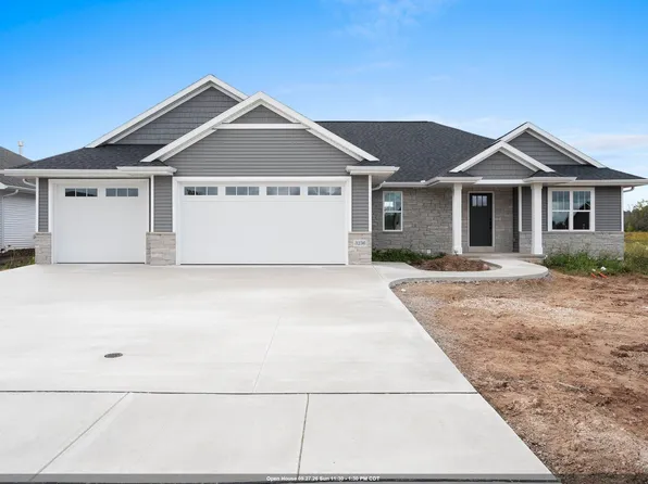 3236 Willow Rd, Green Bay, WI 54311
