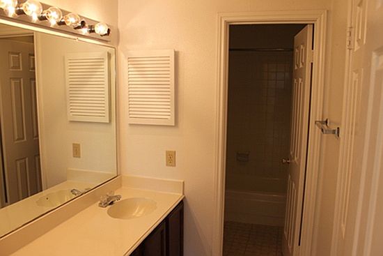 2nd image of 5930 Cherry Oak Dr #0