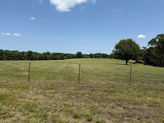 2nd image of 13112 Highway 72 W