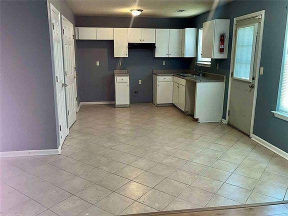 4th image of 2713 Rambling Way