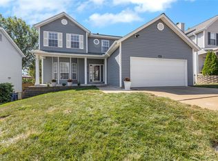 1075 Johanna Dr, Ballwin, MO 63021
