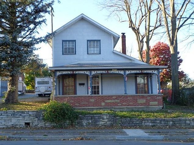 1st image of 420 Laurel Oak St