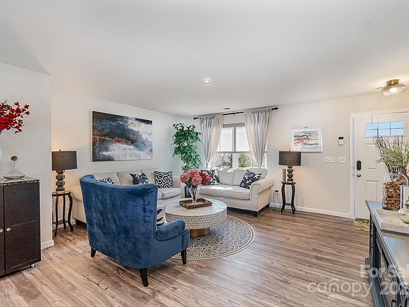 3rd image of 8107 Bruce St