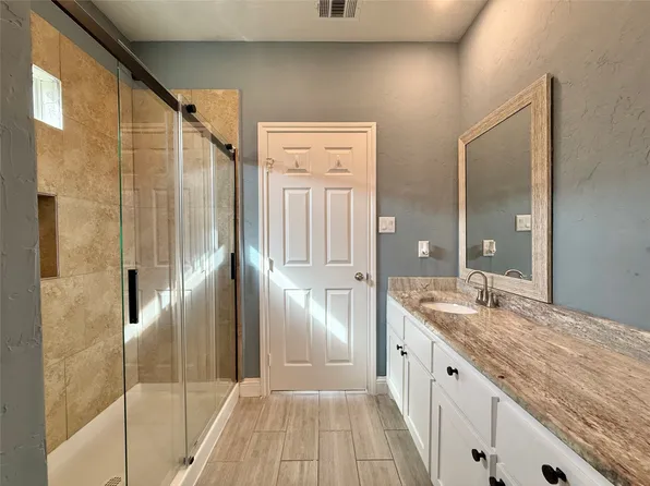 4408 Harris St, Greenville, TX 75401