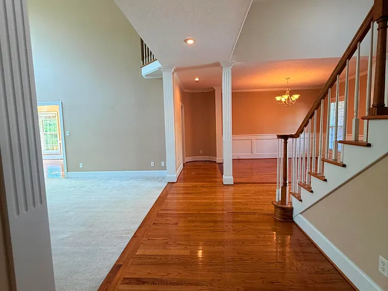 1605 Jamestown Ave — Photo 50