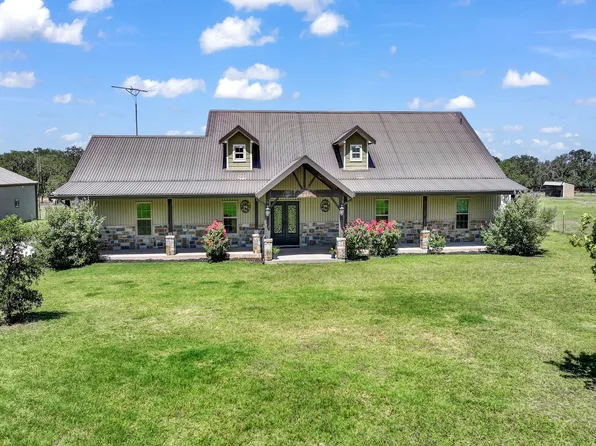 854 County Road 3330, Bridgeport, TX 76426