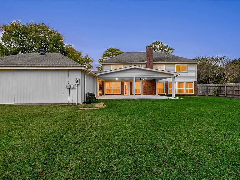 4019 Saint Michaels Ct — Photo 6