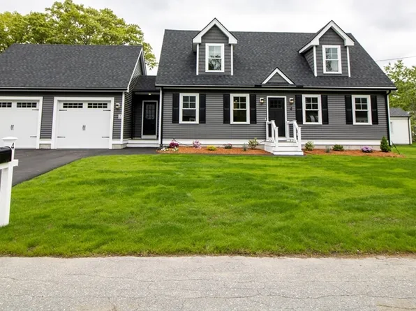 4 Oliver St, Tewksbury, MA 01876