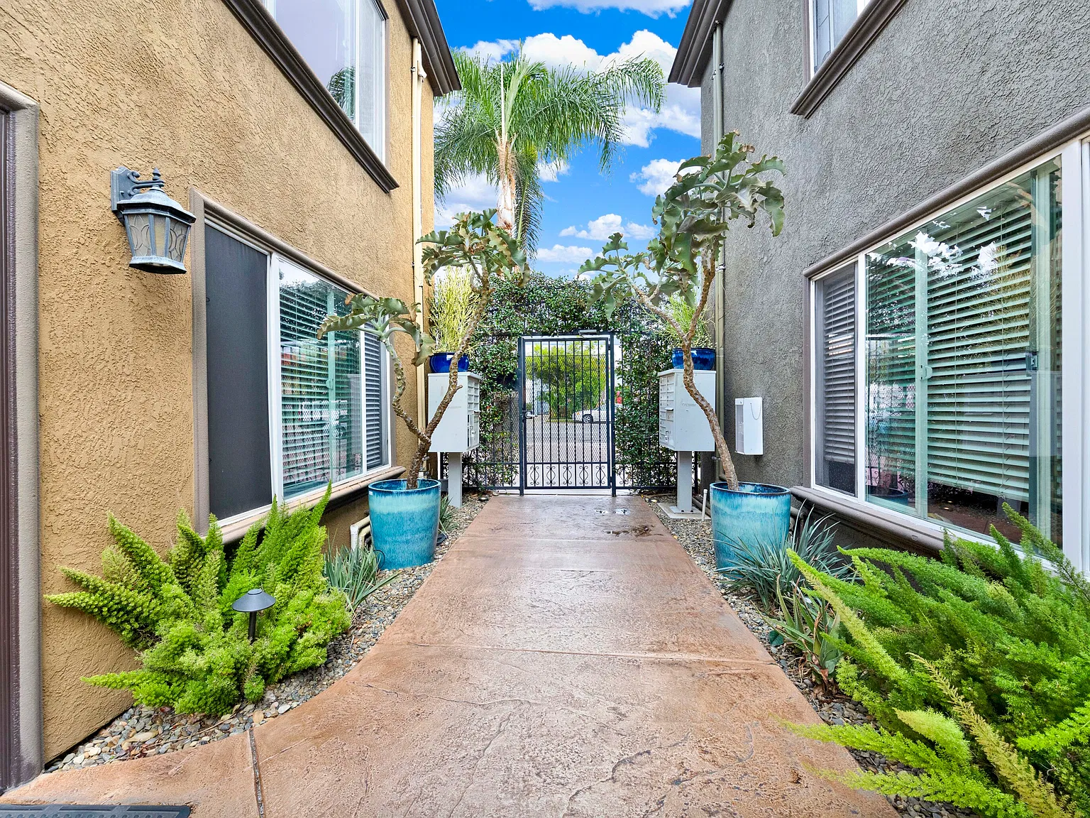 1 bed, 600 sqft, $2,300 — Photo 2