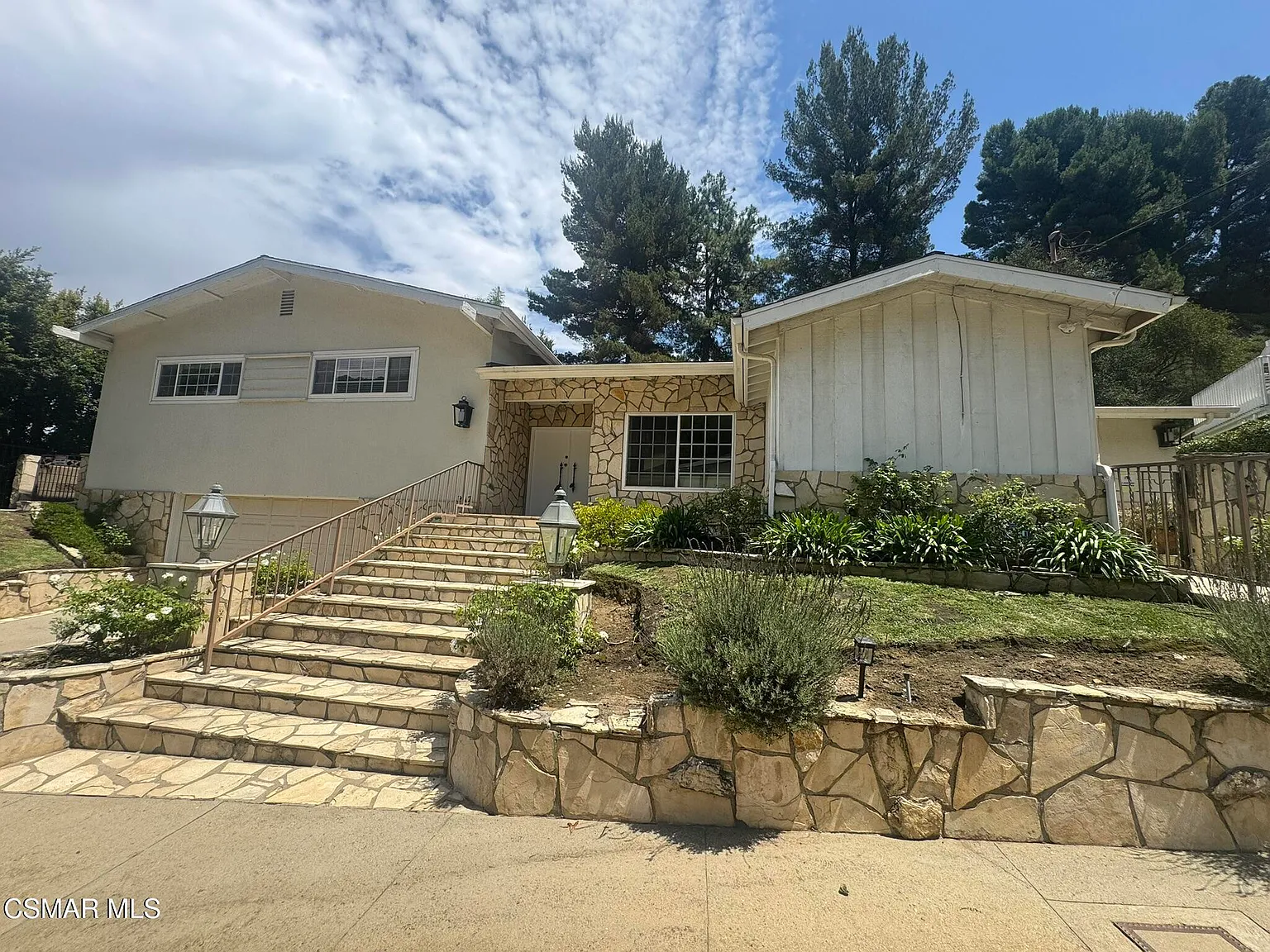 3474 Loadstone Drive — Photo 2