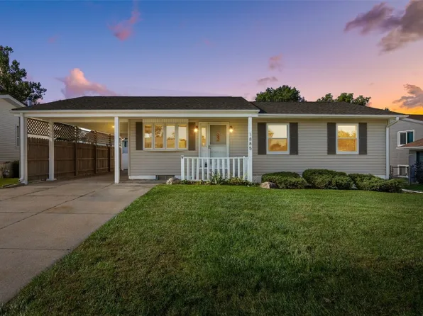 1885 Pleasantview Dr, Marion, IA 52302
