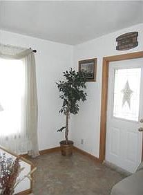 4th image of 111 Angel Ave