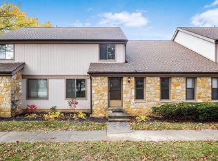 6249 Kendalwood Ct #13-B, Columbus, OH 43213
