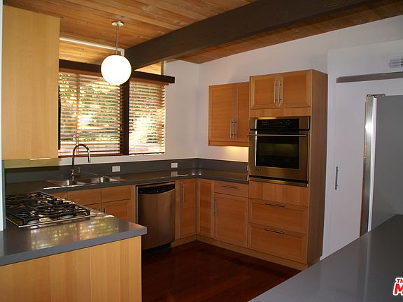4th image of 714 Crater Oak Dr
