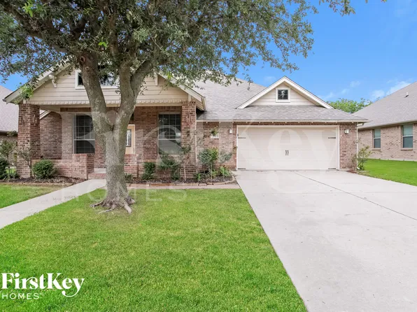 5829 Nathaniel Dr, Fort Worth, TX 76179