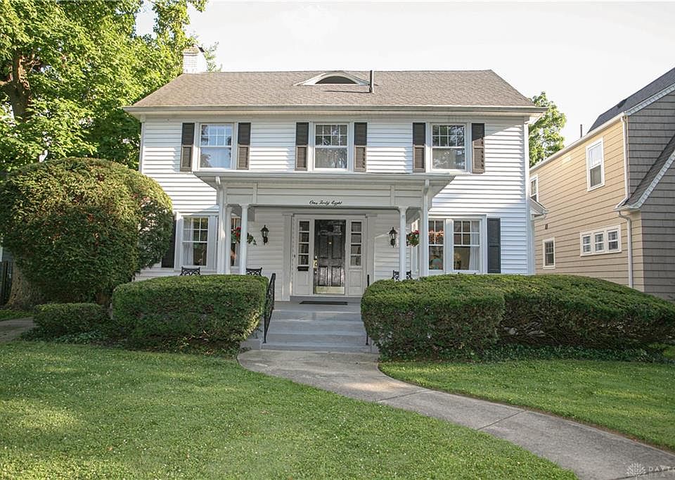 1st image of 148 Lonsdale Ave