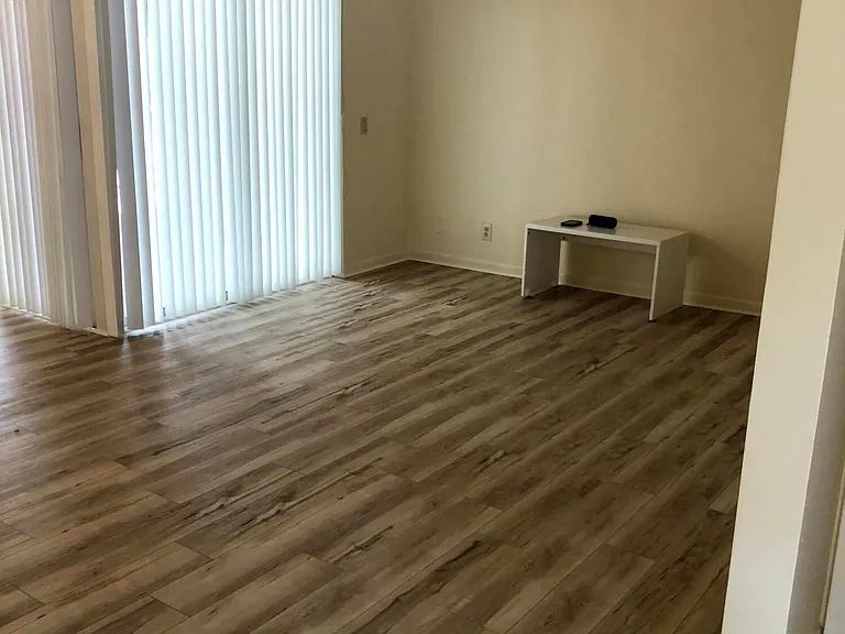 1371 Cottonwood Cir — Photo 4