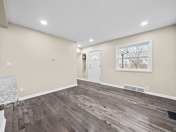 5th image of 3642 Churchview Avenue Ext