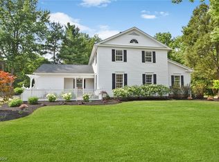 39 Warrensburg Cir, Hudson, OH 44236