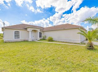 3107 39th St SW, Lehigh Acres, FL 33976