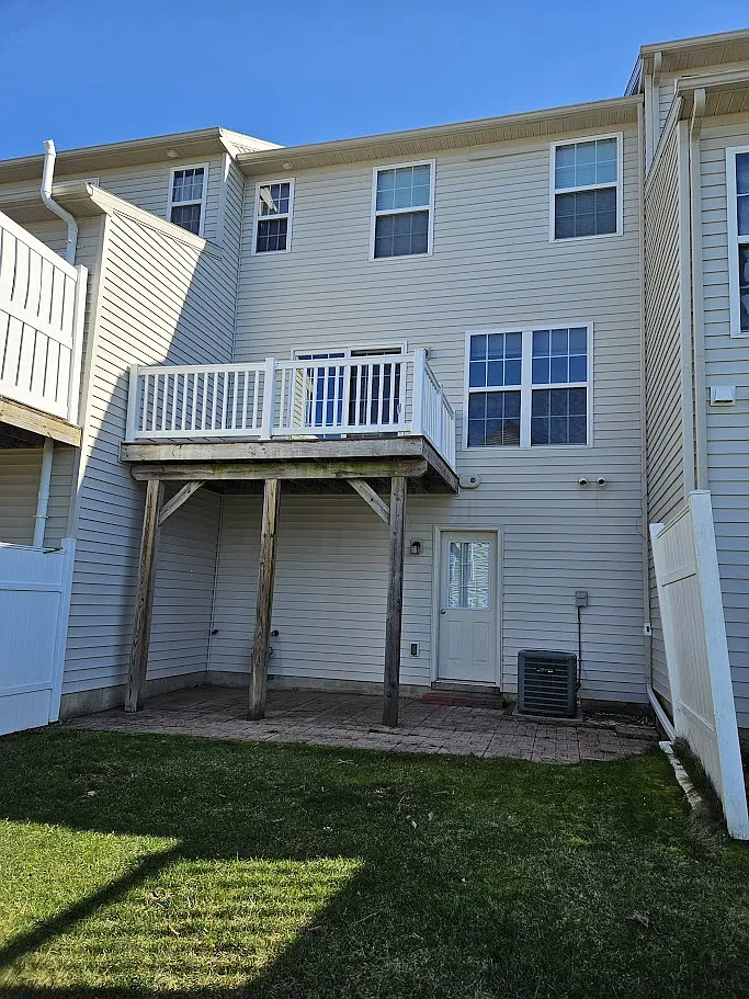 Building Photo - 201 Amberleigh Ln #1