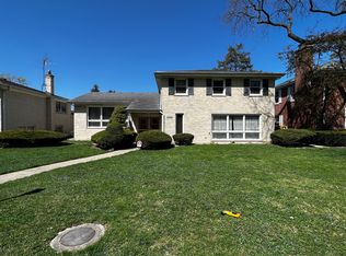 4448 Concord Ln, Skokie, IL 60076