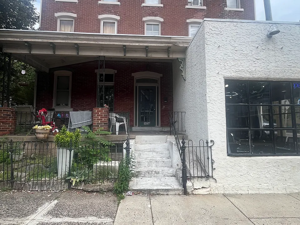 103 N Main St #B