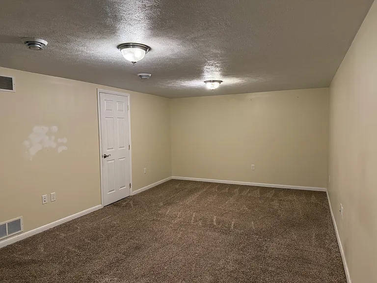 3551 Brodhead Rd — Photo 11