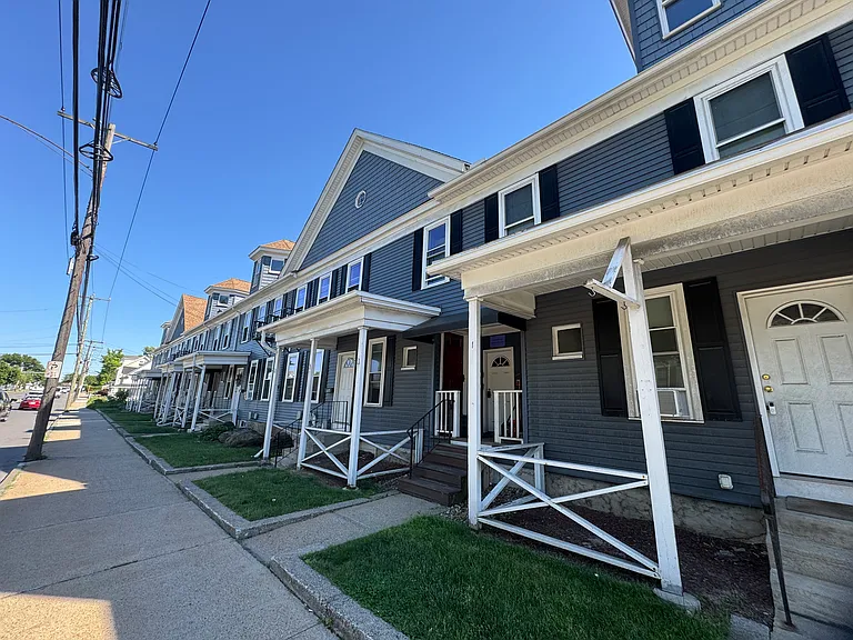 90 Amherst St #B2 — Photo 10