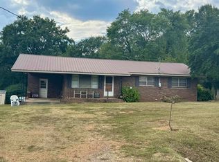 215 Crimson Hill Rd, Gaylesville, AL