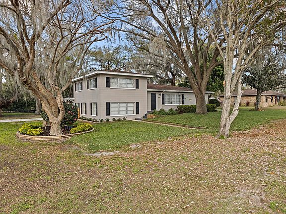 3rd image of 1228 Walker Circle S