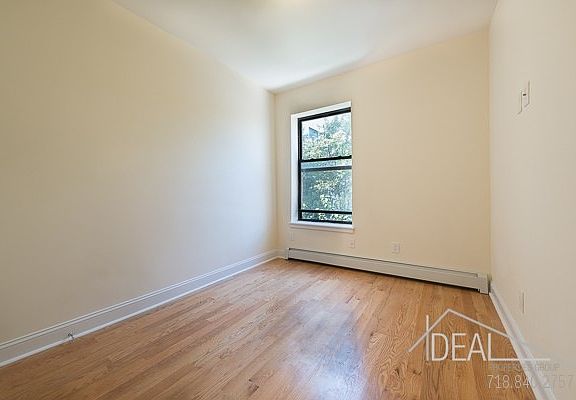 4th image of 618 Washington Ave