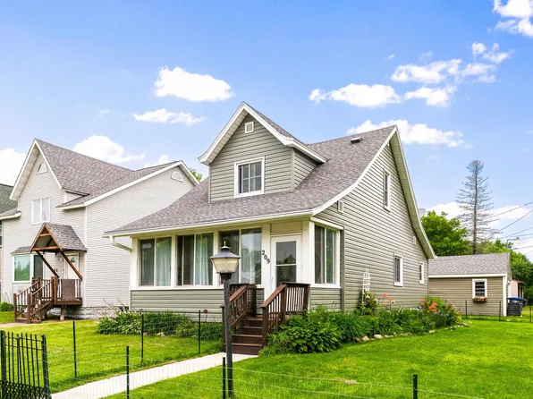 209 E McCuen St, Duluth, MN 55808