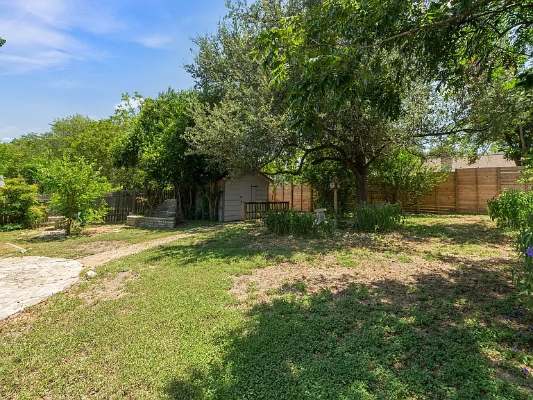 1409 Desert Quail Ln — Photo 25