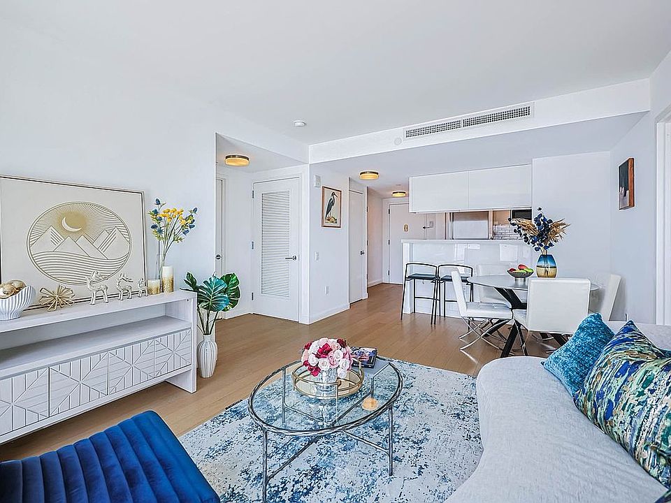 1st image of 13835 39th Ave APT 4B